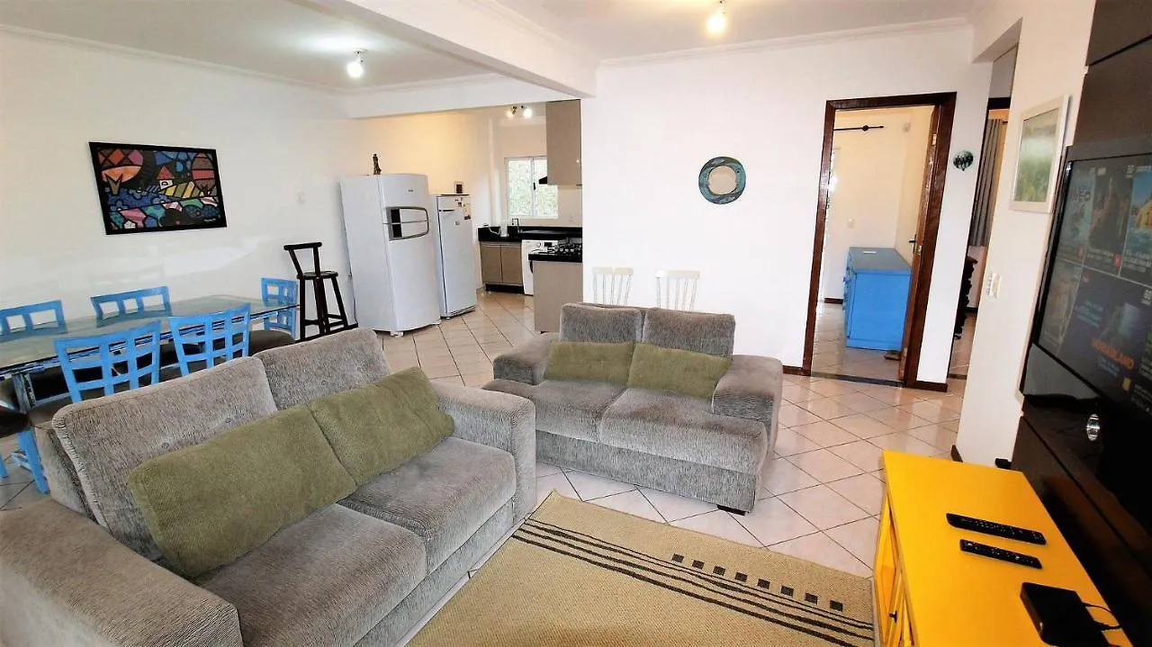 1054 - Apartamento Para Locacao Em Bombinhas - Residencial Solar Das Bromelias Apto 232 Apartment