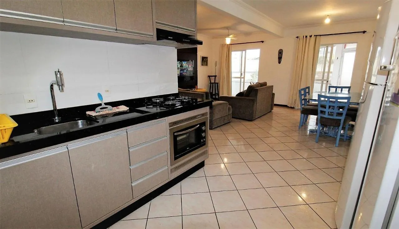 1054 - Apartamento Para Locacao Em Bombinhas - Residencial Solar Das Bromelias Apto 232 Brazil