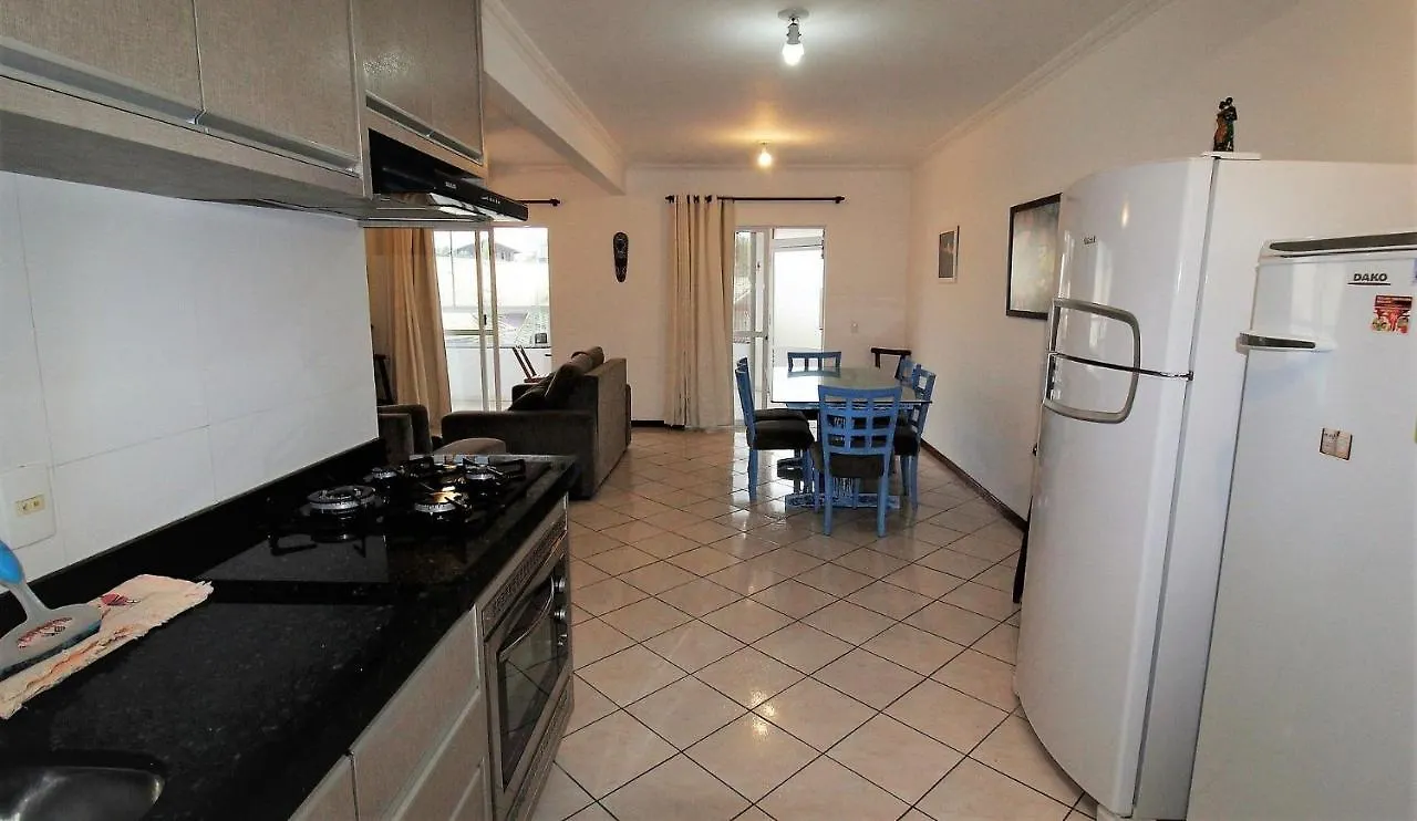 1054 - Apartamento Para Locacao Em Bombinhas - Residencial Solar Das Bromelias Apto 232 0*,  Brazil