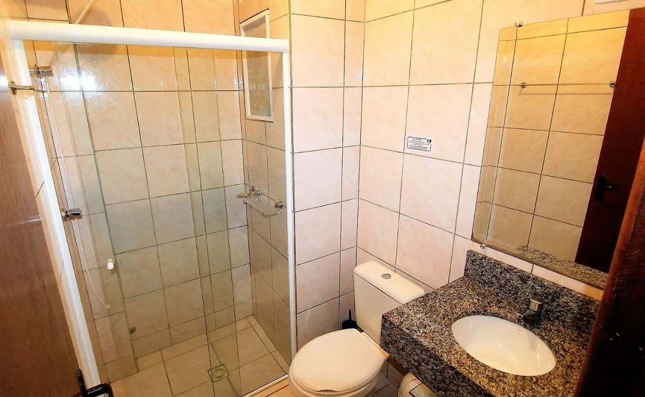 1054 - Apartamento Para Locacao Em Bombinhas - Residencial Solar Das Bromelias Apto 232