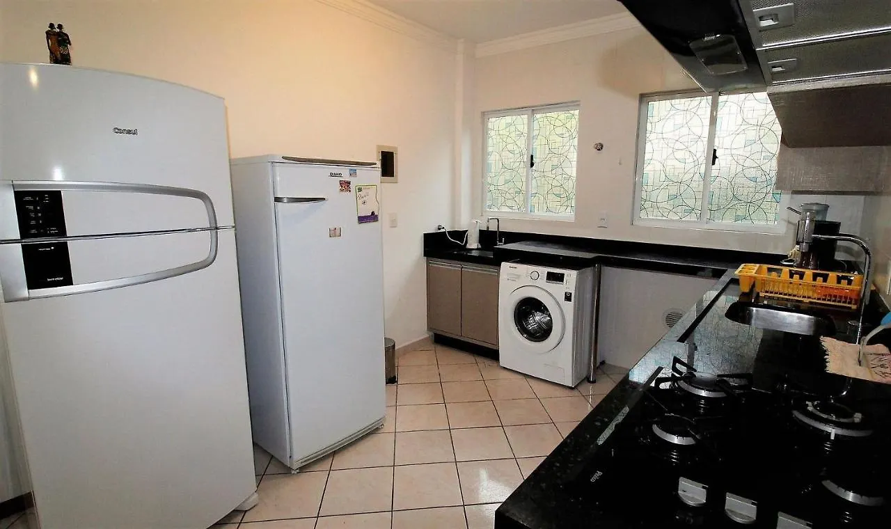 1054 - Apartamento Para Locacao Em Bombinhas - Residencial Solar Das Bromelias Apto 232 0*,