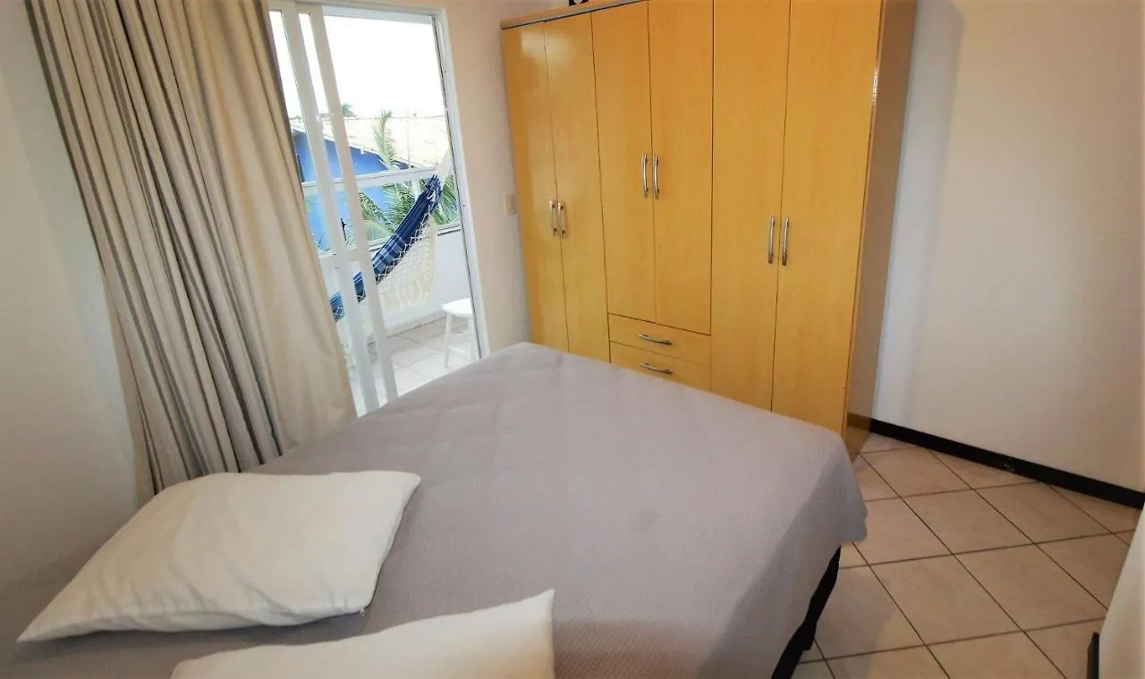1054 - Apartamento Para Locacao Em Bombinhas - Residencial Solar Das Bromelias Apto 232