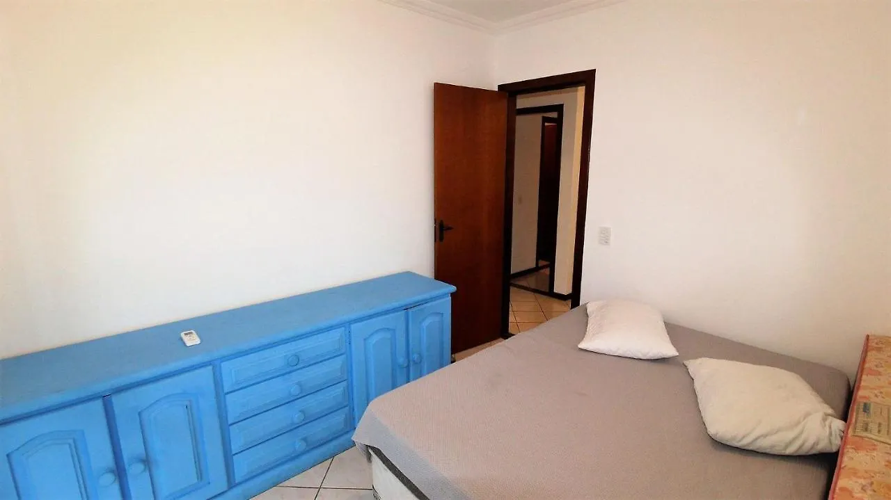 1054 - Apartamento Para Locacao Em Bombinhas - Residencial Solar Das Bromelias Apto 232 Apartment