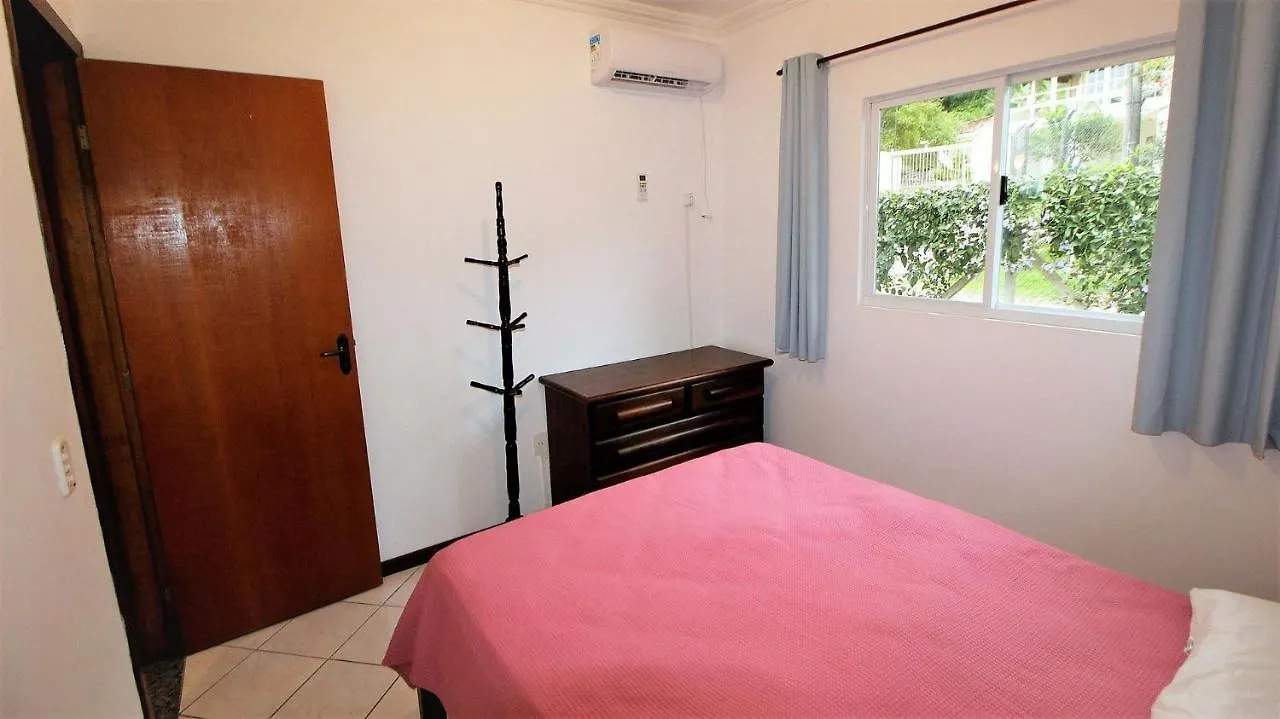 Apartment 1054 - Apartamento Para Locacao Em Bombinhas - Residencial Solar Das Bromelias Apto 232